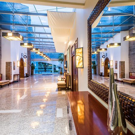 Holiday Inn Express Quito By Ihg Exterior foto