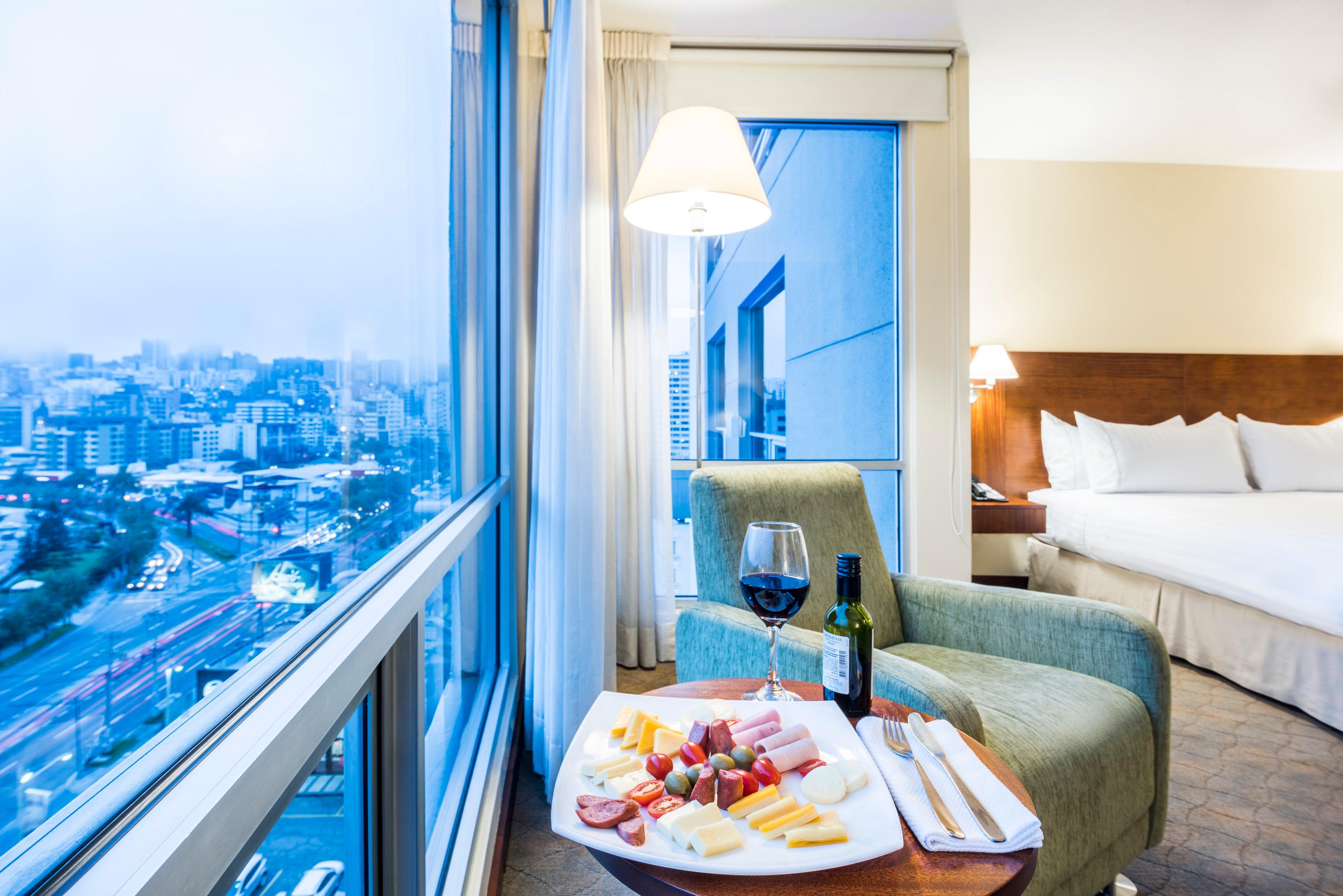 Holiday Inn Express Quito By Ihg Exterior foto