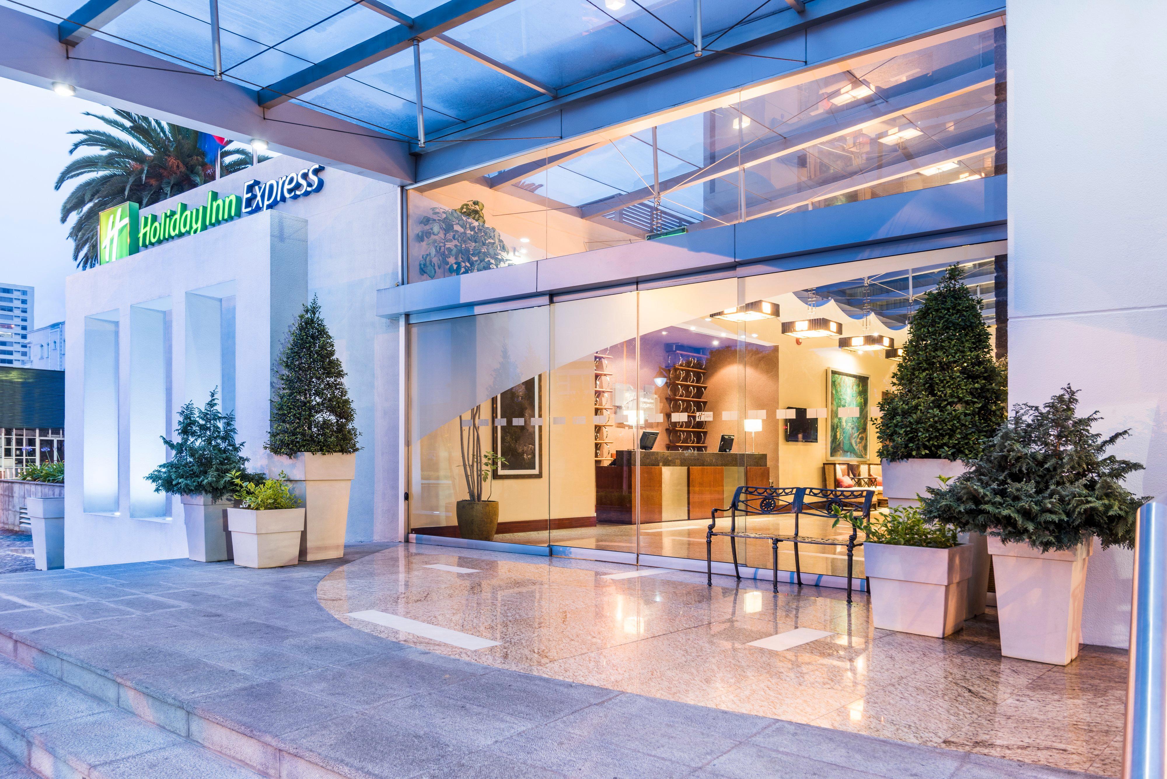 Holiday Inn Express Quito By Ihg Exterior foto